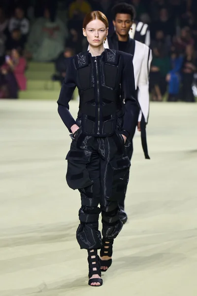 Look 59